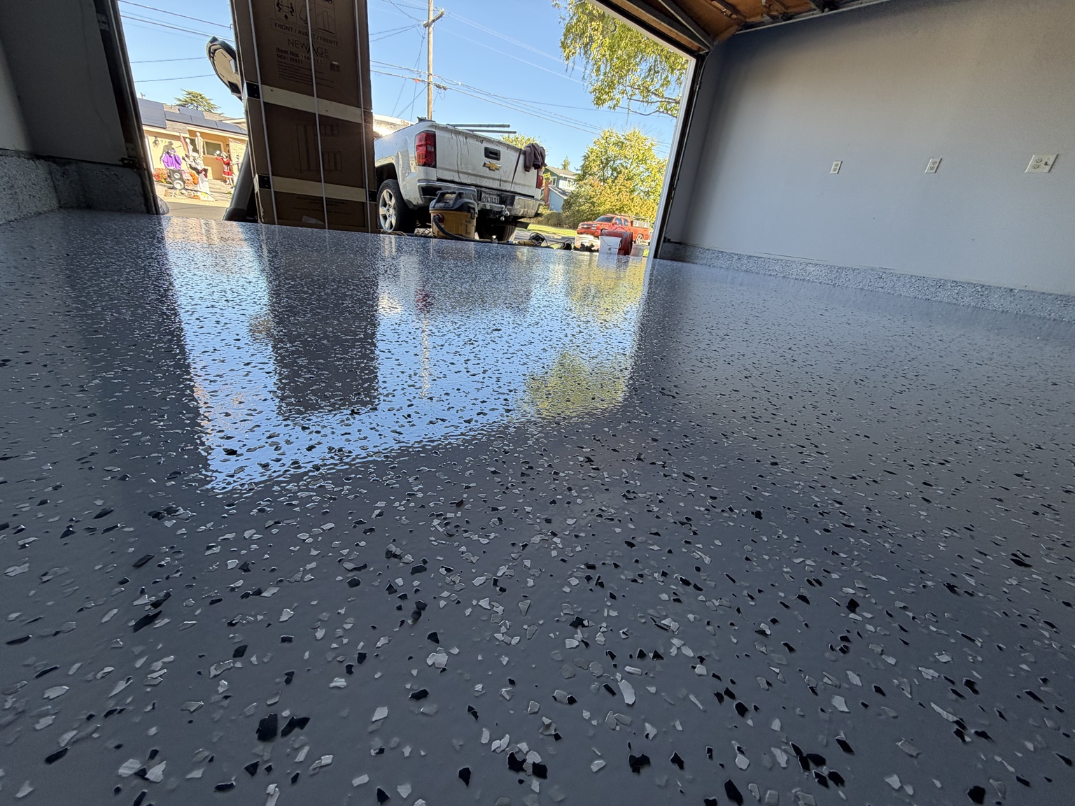 Dark gray flake garage