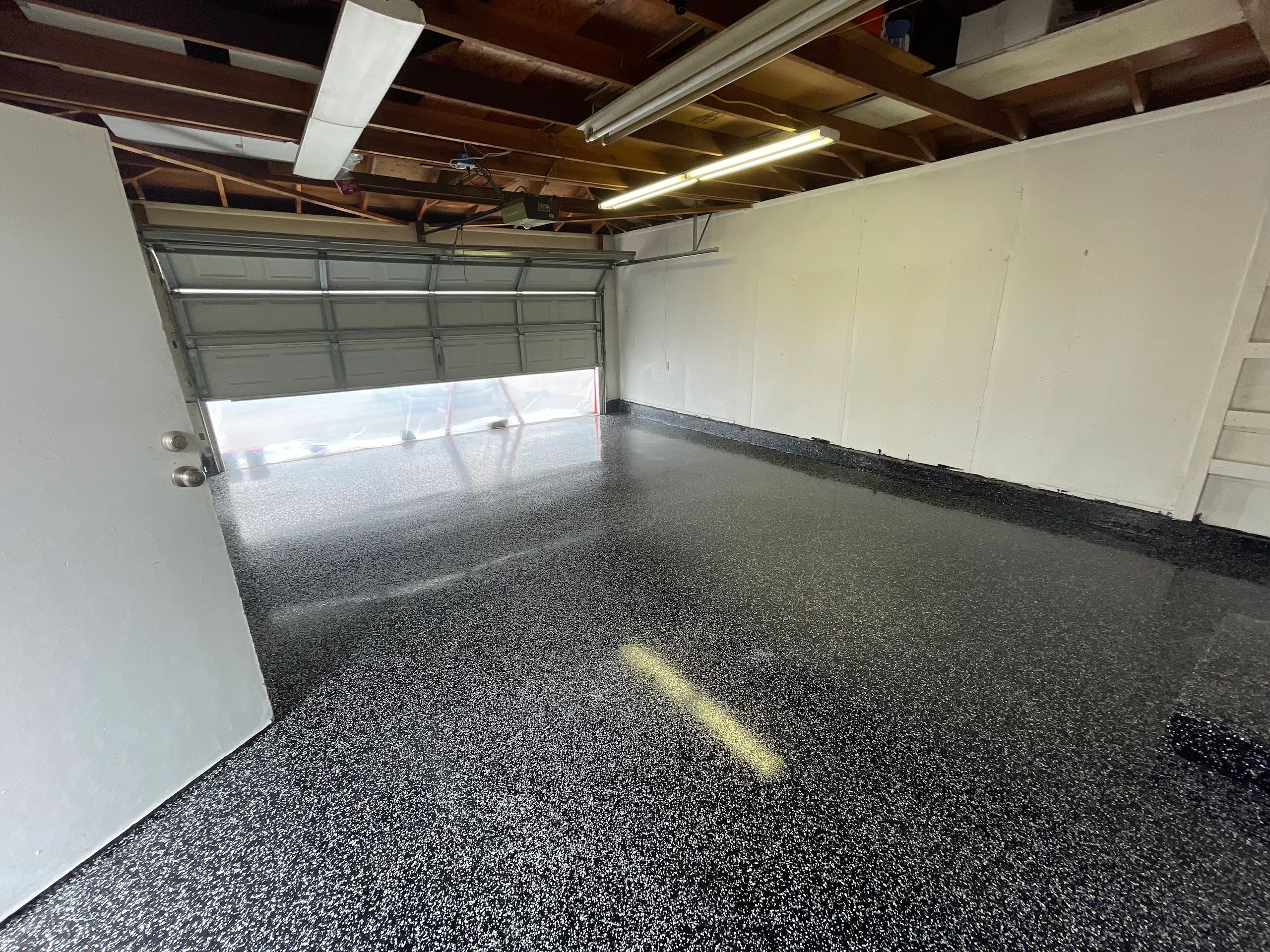 Black and white flake garage